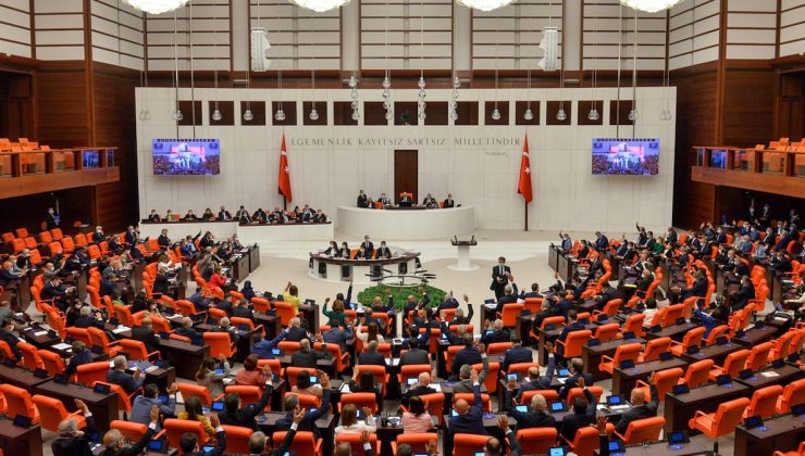 Meclis’te ‘akraba atamaları’ tartışması