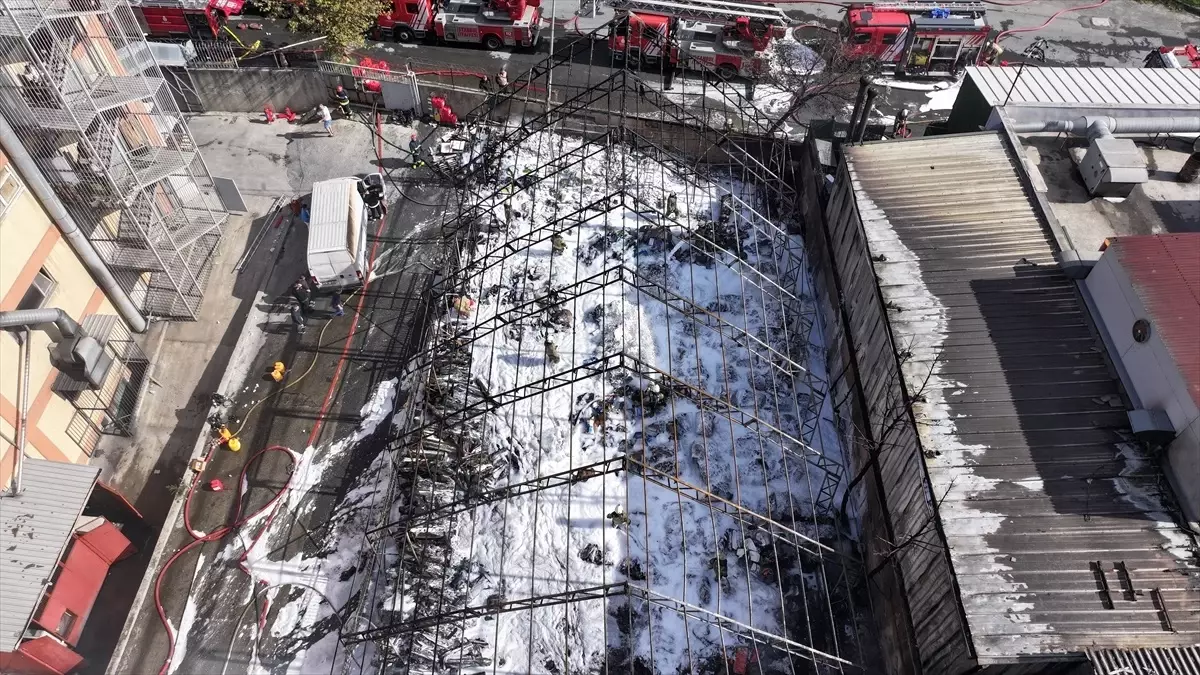 Gaziosmanpaşa’da Fabrika Yangını