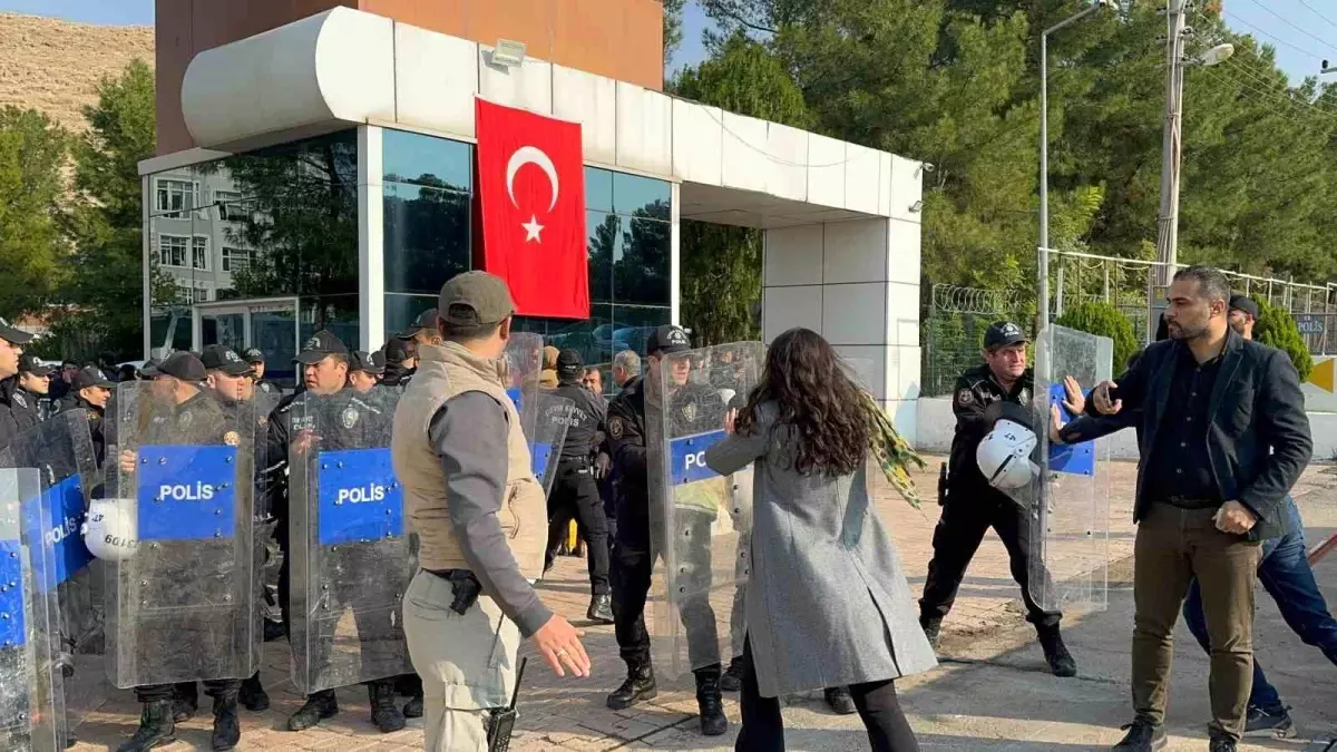 Ahmet Türk’ten Görevden Alınmasına Tepki